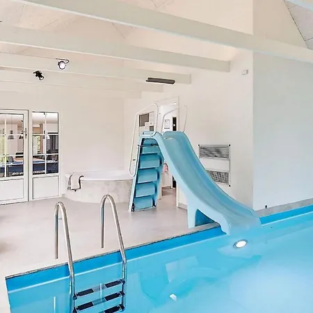 Semesterbostad Stunning In With Sauna