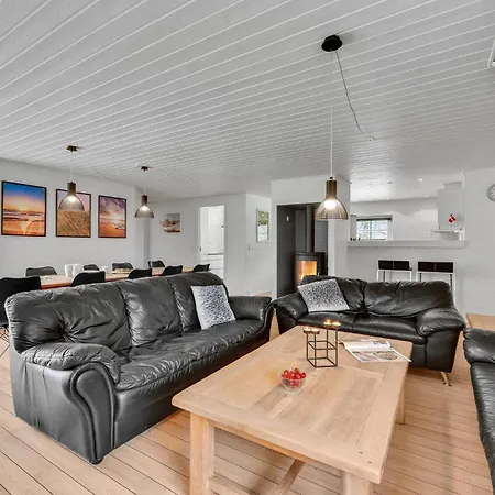 Semesterbostad Stunning In With Sauna