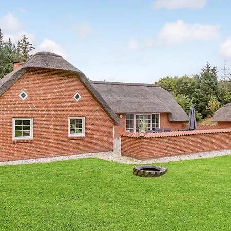 Semesterbostad Stunning In With Sauna *